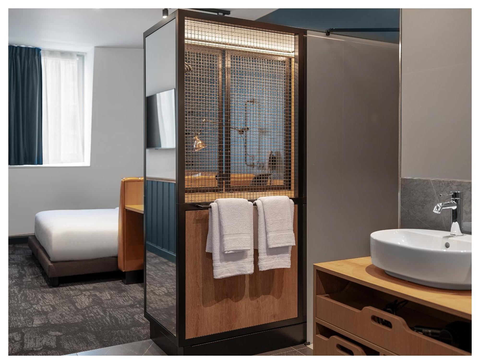 1.75 Paris Le Charme Hotel ภายนอก รูปภาพ